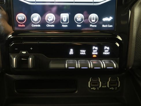 Used 2021 RAM 1500 Laramie w/ Sport Appearance Package image 31