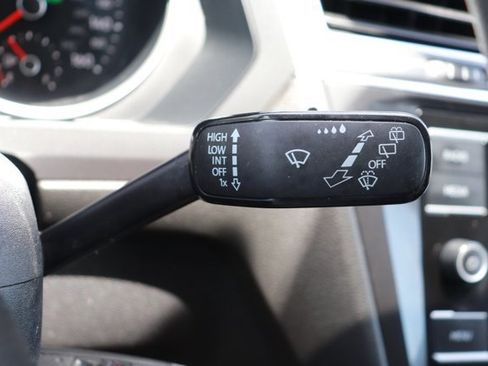 Used 2020 Volkswagen Tiguan S FWD image 22