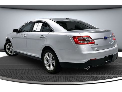 Used 2013 Ford Taurus SEL FWD image 13