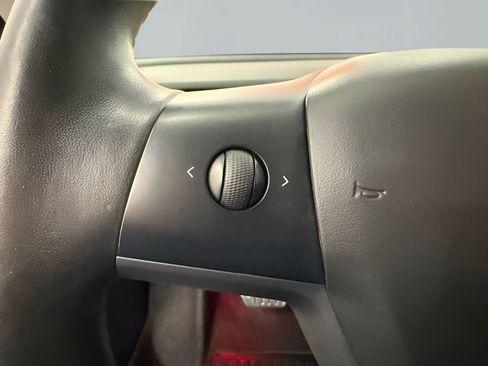 Used 2018 Tesla Model 3 Long Range image 18