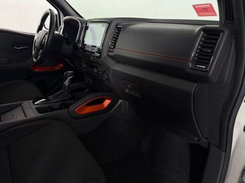 Used 2024 Nissan Frontier Pro-X w/ Pro Convenience Package image 31
