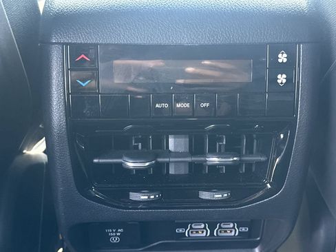 Used 2023 Jeep Grand Cherokee L Laredo AWD/4WD image 25