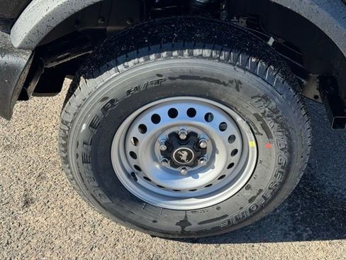 New 2026 Ford Bronco Base image 9