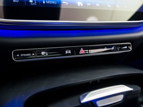 Used 2025 Mercedes-Benz E 450 4MATIC Sedan image 30