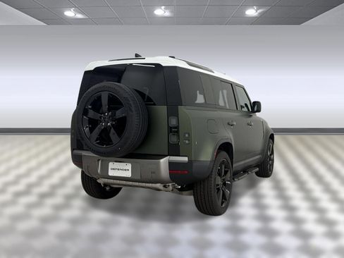 New 2026 Land Rover Defender 110 S AWD/4WD image 9