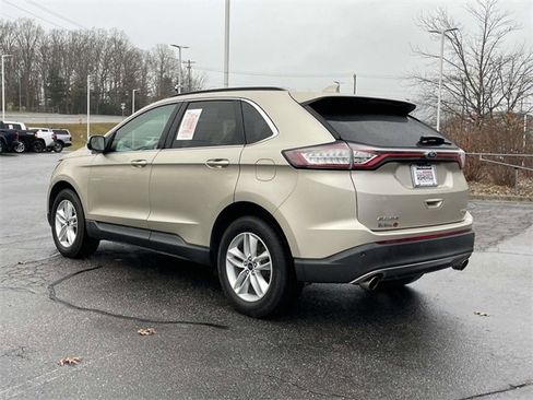 Used 2017 Ford Edge SEL image 3