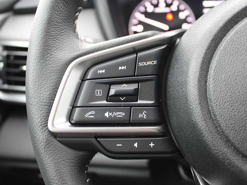 New 2025 Subaru Outback Limited image 32