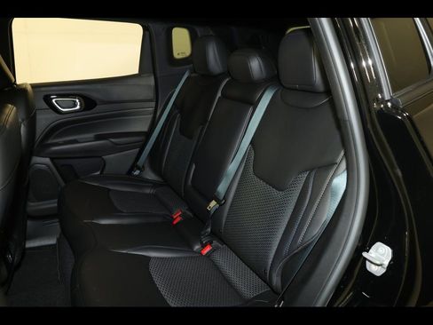 New 2026 Jeep Compass Latitude image 22