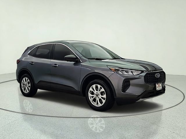 Used 2023 Ford Escape Active AWD/4WD image 8