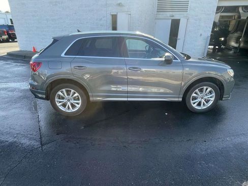 Used 2023 Audi Q3 2.0T Premium w/ Convenience Package image 10