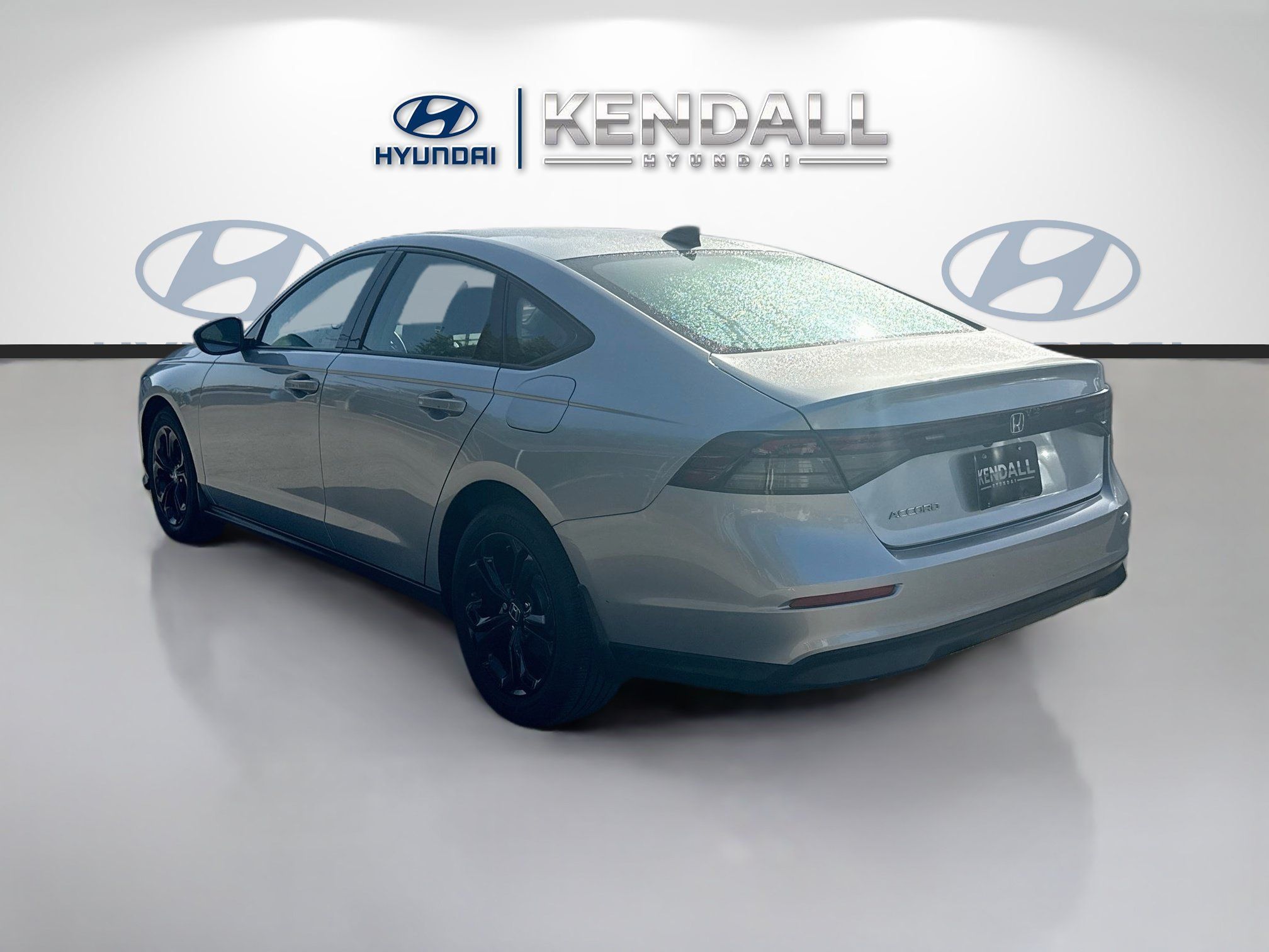 Used 2025 Honda Accord SE image 4