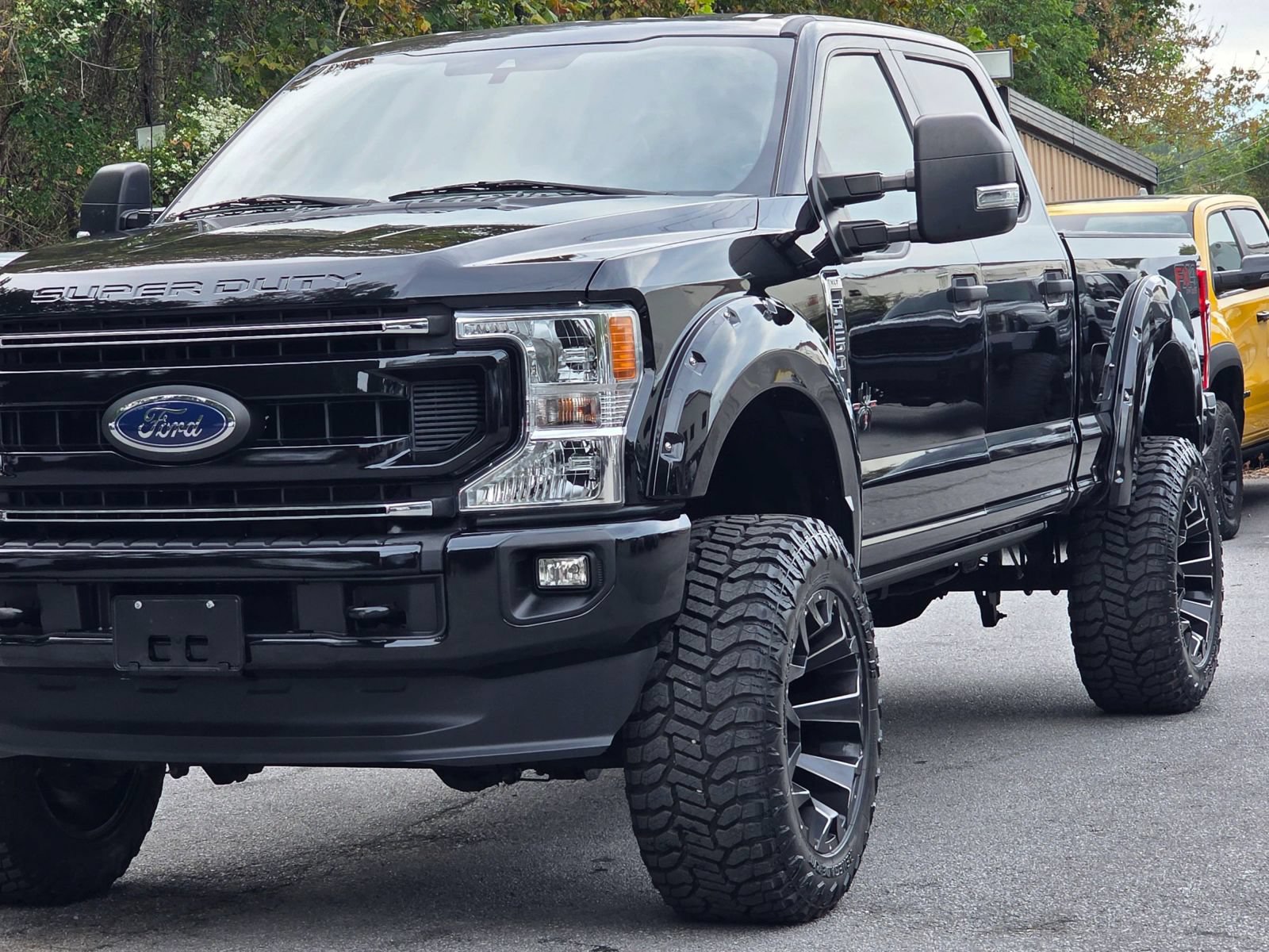 Used 2020 Ford F250 XLT w/ XLT Value Package AWD/4WD image 3