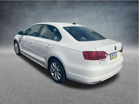 Used 2014 Volkswagen Jetta SE image 2