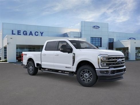 New 2026 Ford F250 Lariat w/ FX4 Off-Road Package image 7