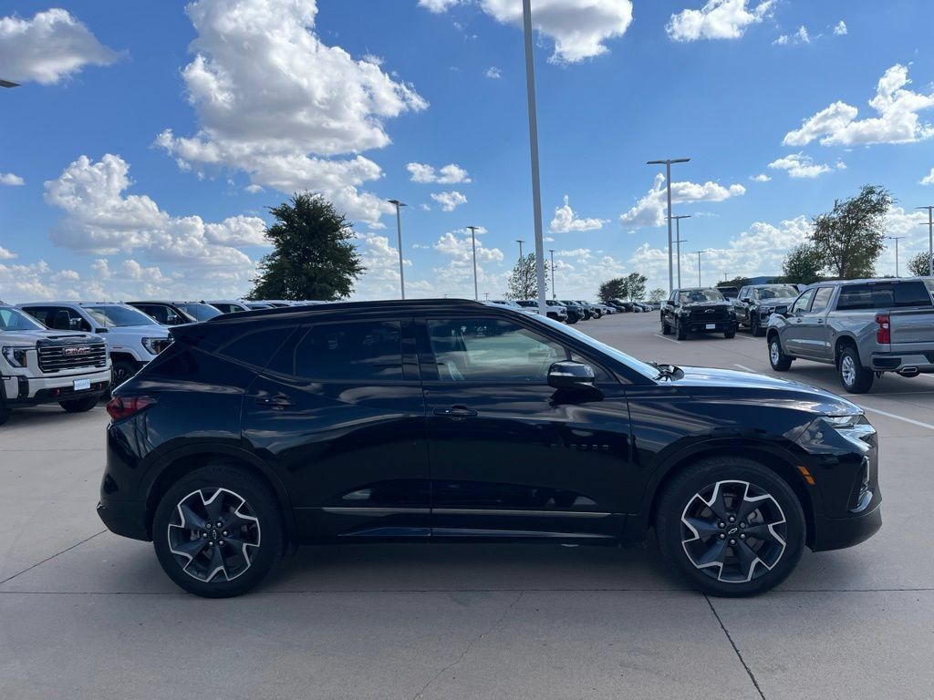 Used 2020 Chevrolet Blazer RS w/ LPO, Cargo Package FWD image 5