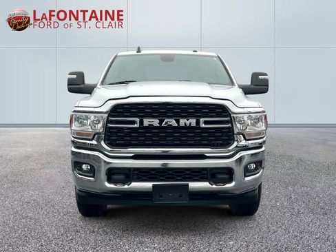 Used 2024 RAM 2500 Big Horn AWD/4WD image 2
