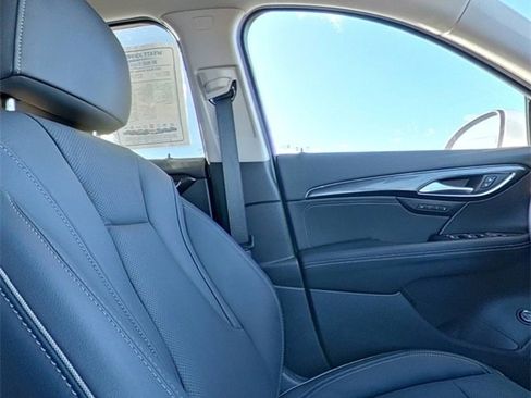 Used 2023 Buick Envision Essence image 27