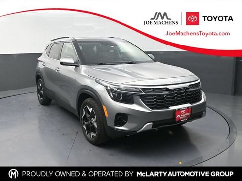Used 2025 Kia Seltos EX w/ EX Sunroof Package FWD image 1