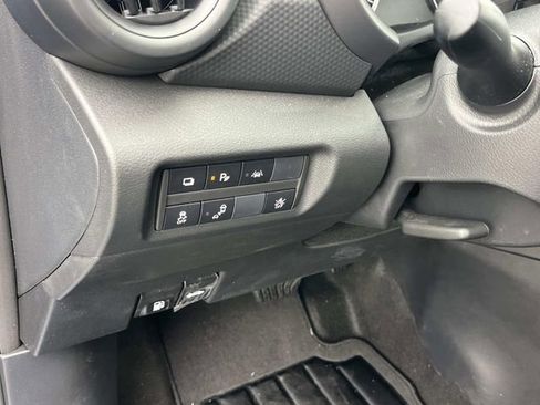 Certified 2025 Nissan Kicks Play S FWD image 27