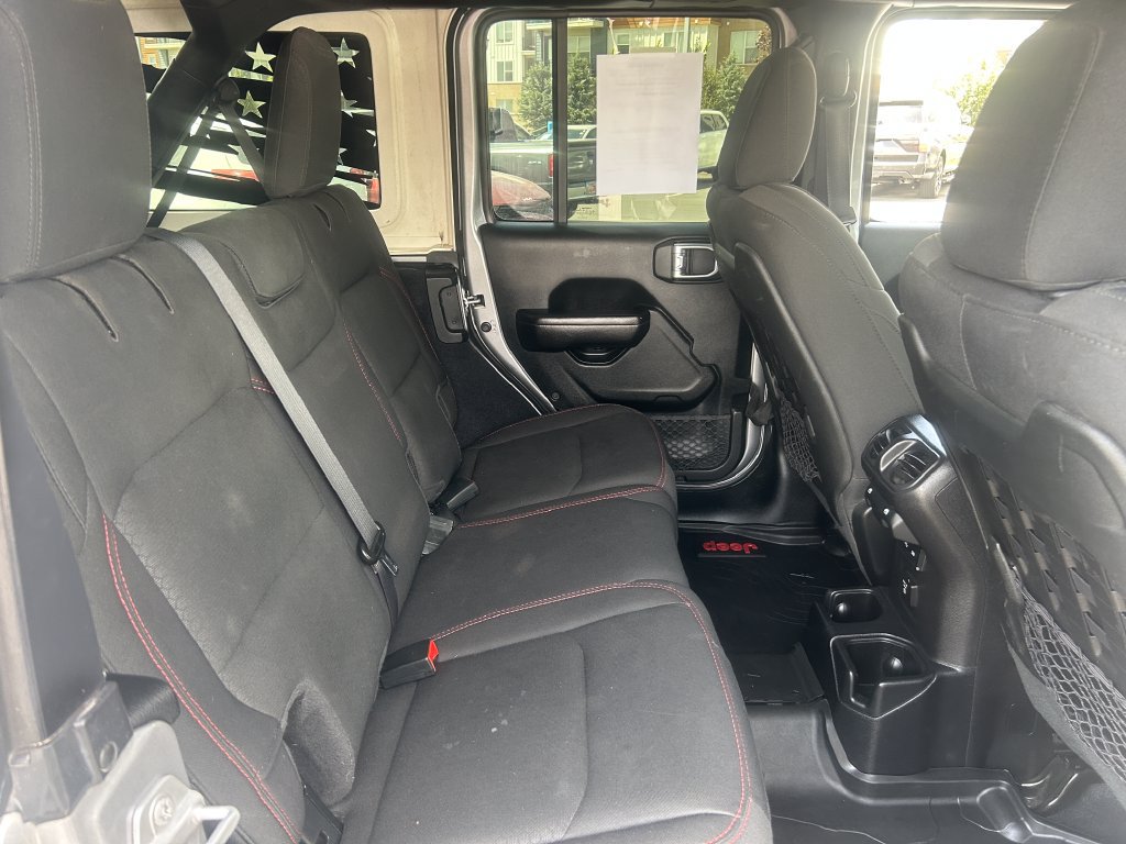 Used 2020 Jeep Wrangler Unlimited Rubicon AWD/4WD image 32
