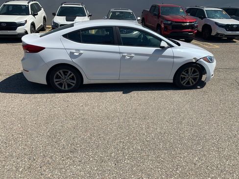 Used 2018 Hyundai Elantra SEL FWD image 4