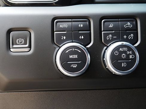 Used 2023 GMC Sierra 1500 AT4X AWD/4WD image 29