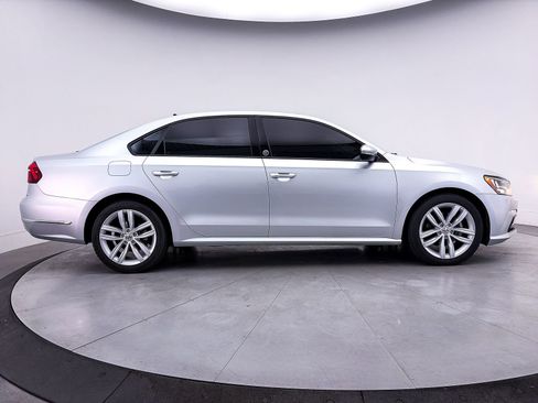 Used 2019 Volkswagen Passat 2.0T Wolfsburg FWD image 36