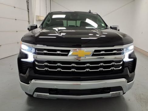 Used 2025 Chevrolet Silverado 1500 LTZ AWD/4WD image 8