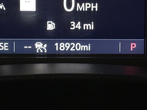 Used 2022 Buick Enclave Essence w/ Sound and Sites Package image 41