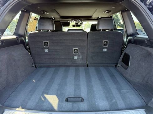 Used 2023 Jeep Grand Cherokee Overland AWD/4WD image 7