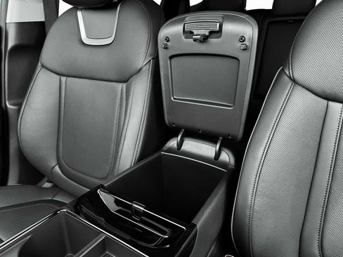 New 2025 Hyundai Tucson Limited image 18