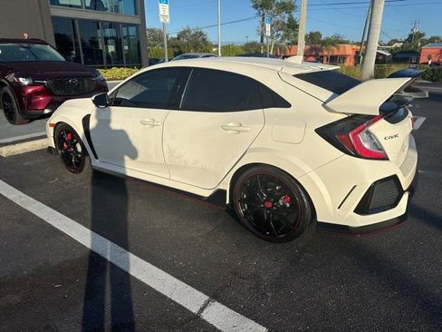 Used 2019 Honda Civic Type R image 11