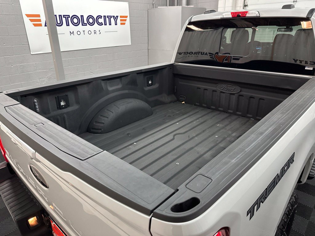 Used 2025 Ford F250 Lariat w/ Lariat Ultimate Package AWD/4WD image 11
