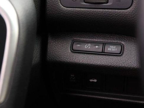 Used 2014 Nissan Altima 2.5 SV FWD image 18