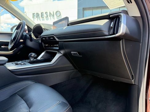 Certified 2024 MAZDA CX-90 Plug-In Hybrid w/ Premium Pkg AWD/4WD image 21
