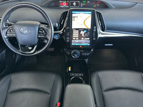 Certified 2022 Toyota Prius Prime Limited FWD image 12