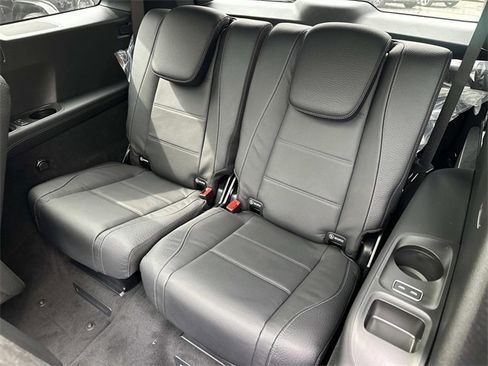 New 2026 Mercedes-Benz GLS 450 4MATIC image 10