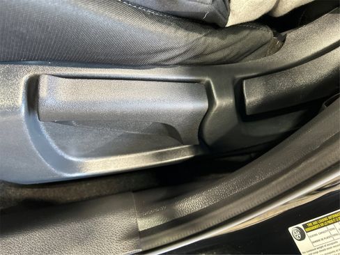 Used 2020 Nissan Rogue S w/ Special Edition Package image 17