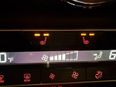 Used 2025 Nissan Sentra SR FWD image 24