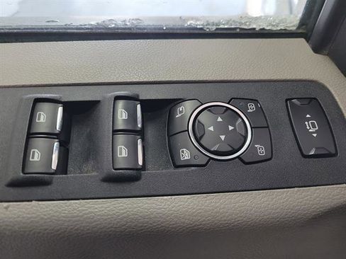 Used 2018 Ford F250 XLT w/ XLT Premium Package image 18