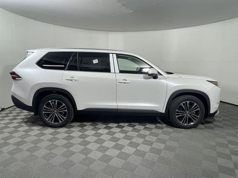 New 2026 Toyota Grand Highlander AWD Hybrid image 8