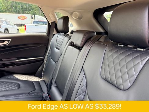 Used 2024 Ford Edge Titanium w/ Equipment Group 301A AWD/4WD image 18