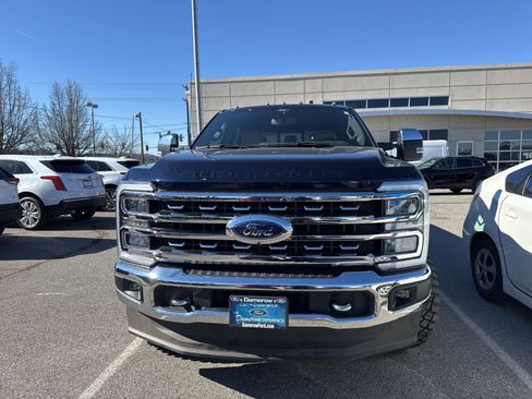 Used 2024 Ford F350 Lariat w/ Chrome Package image 2