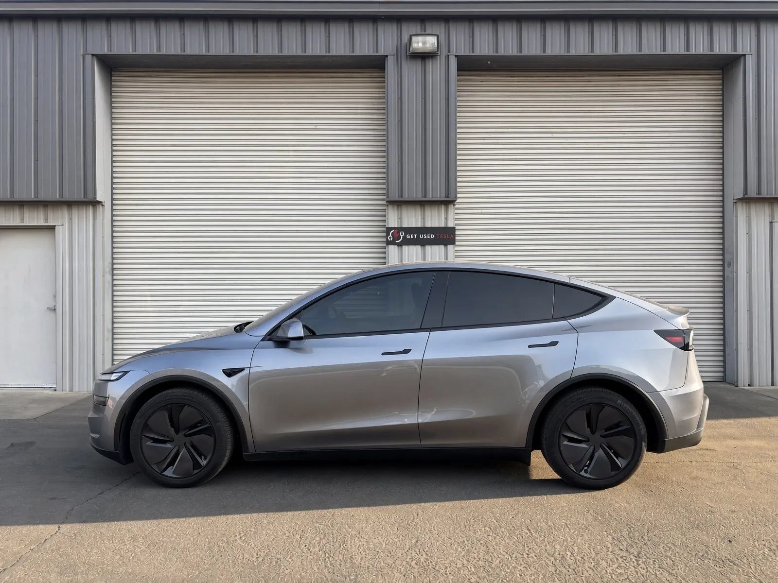 Used 2026 Tesla Model Y AWD image 6