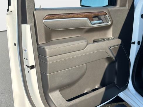 New 2026 GMC Sierra 1500 Elevation RWD image 17