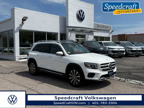 Used 2023 Mercedes-Benz GLB 250 4MATIC image 1