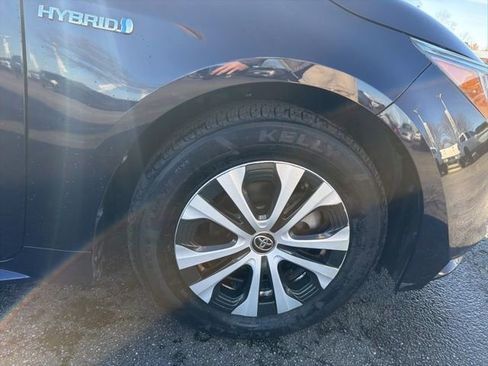 Used 2020 Toyota Corolla LE image 5