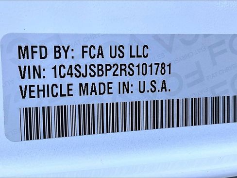 Used 2024 Jeep Wagoneer L Series II w/ Flexible Seating Group image 33