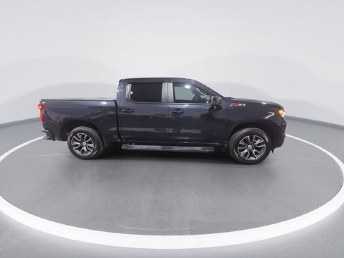 Used 2024 Chevrolet Silverado 1500 RST w/ Z71 Off-Road Package AWD/4WD image 9