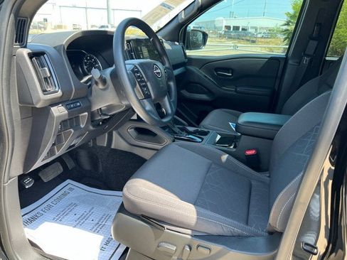 Used 2026 Nissan Frontier SV w/ Tow Package RWD image 17